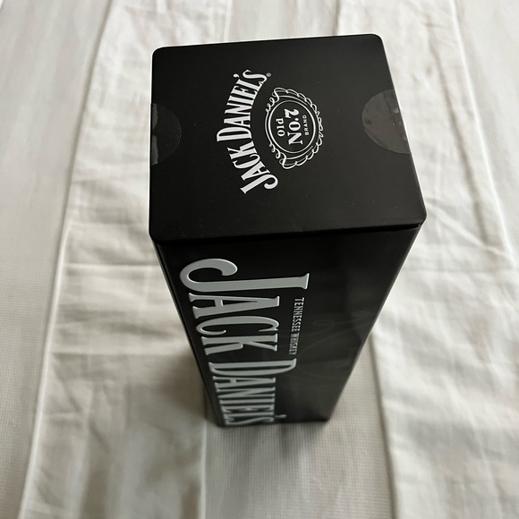Empty Jack Daniels tin canister - Picture 4 of 8